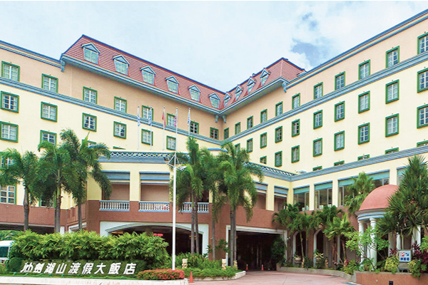 杉林溪森呼吸渡假、王功採蚵二日遊